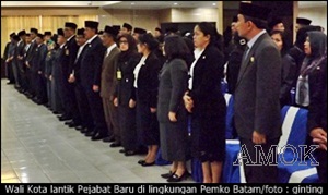 Wali Kota lantik Pejabat Baru di Pemko Batam/ginting