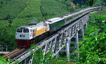 Pengalaman Berkesan Menikmati Keindahan Alam Indonesia Melalui Jendela Kereta Panoramic