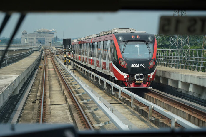 KAI Tambah Pengamanan di Stasiun LRT Jabodebek Jelang Peringatan Hari Bhayangkara ke-79