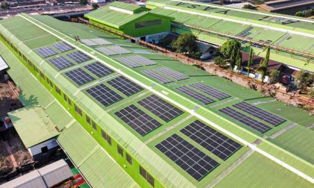 Pemasangan PLTS oleh KAI Properti (Sumber : VRITIMES.com)