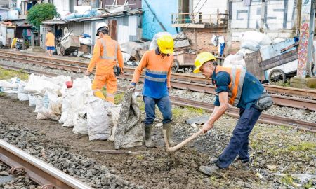 Antisipasi Cuaca Ekstrem dengan Curah Hujan Tinggi, KAI Daop 1 Jakarta Siagakan Tim Tanggap Darurat dan Lakukan Normalisasi Jalur (Sumber: VRITIMES.com)