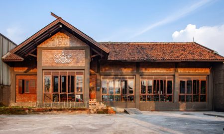 Dari Ikan Pesmol ke Tabulla Rasa Evolusi Resto Bandung yang Diam-Diam Ditiru Banyak Orang. (Sumber: VRITIMES.com)