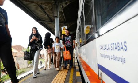 Mudik Lebaran Lebih Nyaman, KAI Divre IV Tambah Kapasitas KA Kuala Stabas. (Sumber : VRITIMES.com)
