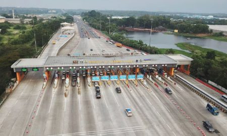 Potongan Tarif Tol Berlaku Hari ini di Tol Trans Jawa, JTT Terus Pantau Lalu Lintas Melewati GT Cikampek Utama. (Sumber : VRITIMES.com)