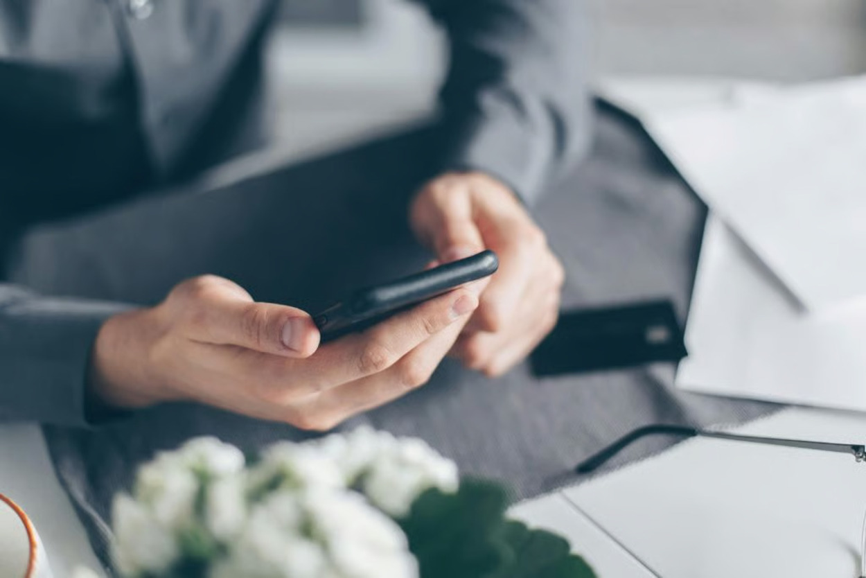 E Wallet Makin Jadi Andalan Cara Kerja, Tren Pengguna, dan Biayanya. sumber : vritimes.com