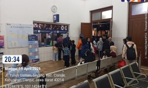 Jalur KA Cibeber–Lampegan Tidak Dapat Dilalui Akibat adanya Gogosan, Demi Keselamatan, Perjalanan KA Siliwangi dibatalkan. (Sumber : VRITIMES.com)