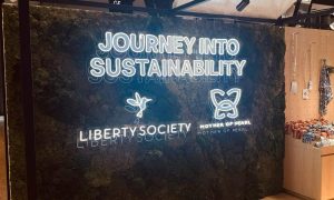 Journey into Sustainability Hadir di ARTCYCLE ASHTA District 8, Ajak Publik Melihat Potensi Baru dari Limbah. (Sumber : VRITIMES.com)