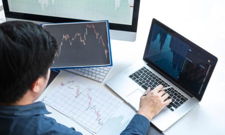 Pentingnya Regulasi dalam Melindungi Investor di Industri Keuangan. (Sumber : VRITIMES.com)