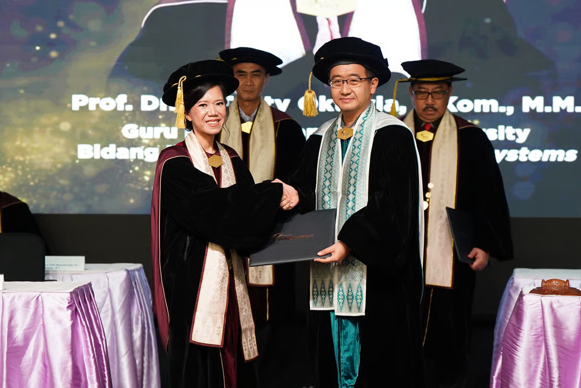 Saat AI Tak Bisa Berdiri Sendiri: BINUS Kukuhkan Prof. Tanty Oktavia, Soroti Pentingnya Human–AI Collaboration. sumber : vritimes.com