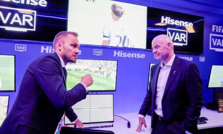 Hisense TV RGB-MiniLED Jadi Layar Resmi IBC Piala Dunia FIFA 2026™ Presiden FIFA Uji Langsung Sistem VAR. sumber : vritimes.com