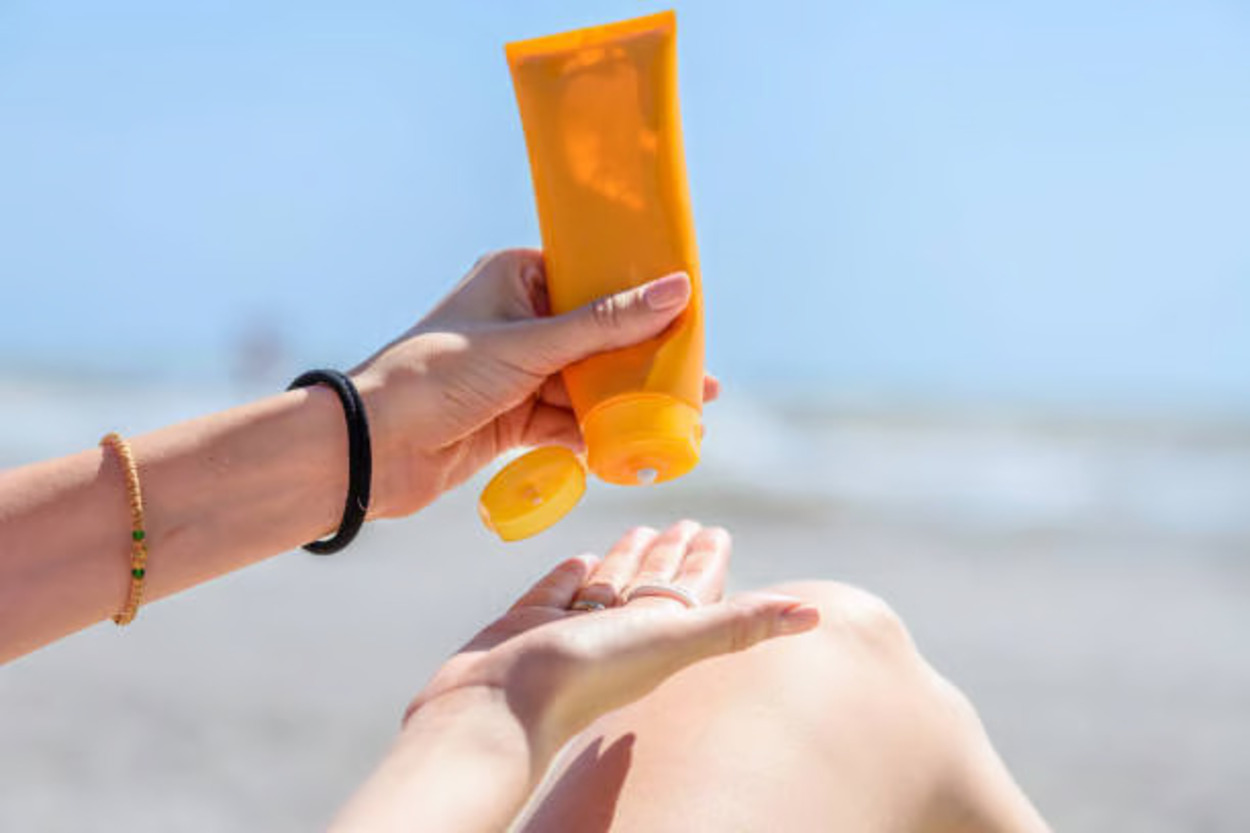 Mengapa Sunscreen Bayi Perlu Perlindungan UVA dan UVB. sumber : vritimes.com