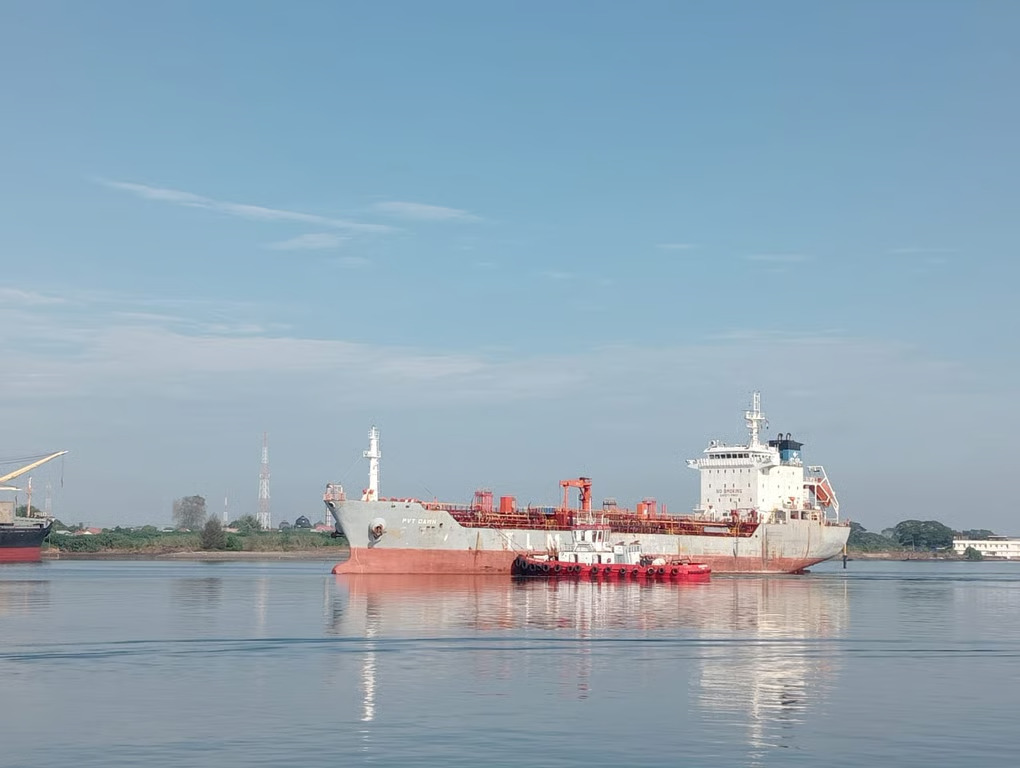 Aceh Tegaskan Peran dalam Ekonomi Maritim Dunia, Dua Komoditas Unggulan Berlayar dari Pelabuhan Krueng Geukueh. sumber : vritimes.com