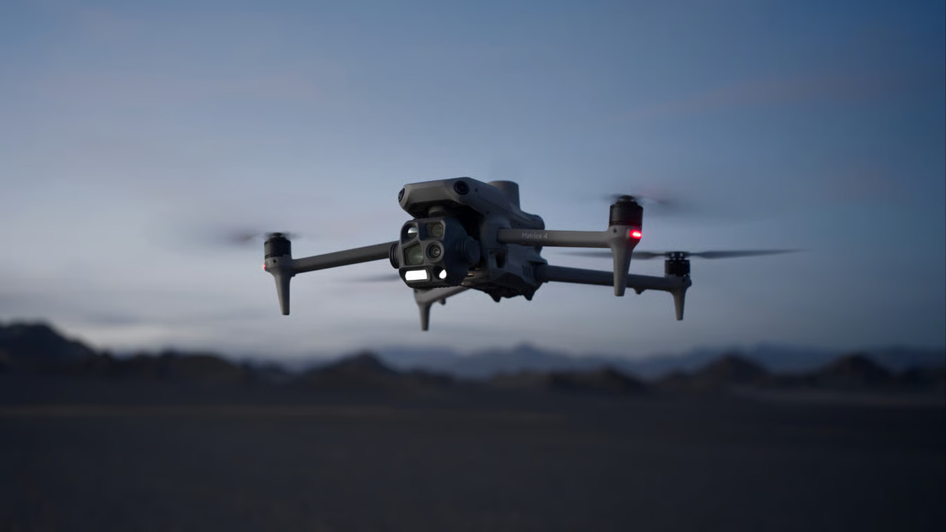 Drone DJI Matrice 4 Thermal untuk Inspeksi dan Pemantauan Keamanan. sumber : vritimes.com