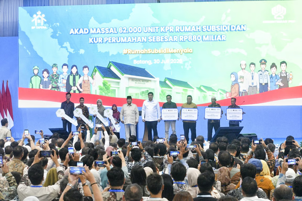 BP Tapera Kembali Toreh Sejarah, Akad Massal 62.710 KPR Sejahtera FLPP Bersama Presiden RI di Kabupaten Batang. sumber : vritimes.com