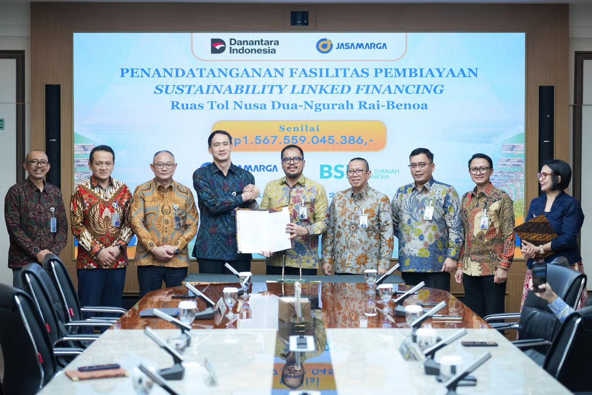 Perkuat Infrastruktur Hijau, PT Jasamarga Bali Tol dan BSI Tandatangani Kerjasama Pembiayaan Sustainability Linked Financing Senilai Rp1,56 Triliun. sumber: vritimes.com