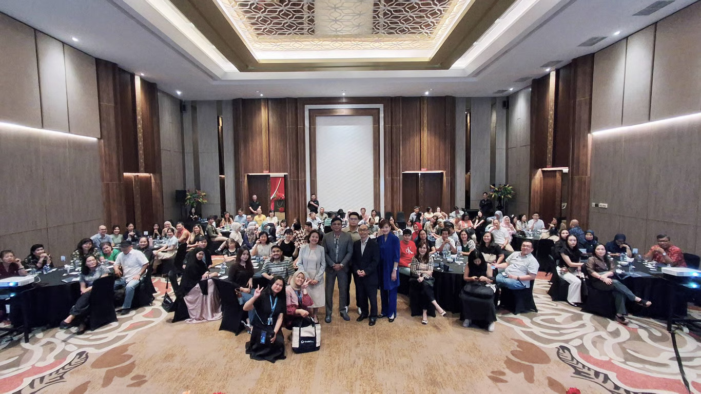 Deteksi Dini Jadi Sorotan Utama dalam Sesi Edukasi Kesehatan di Palembang, Hadirkan Dua Dokter Spesialis dari Singapura. SUMBER : VRITIMES.COM
