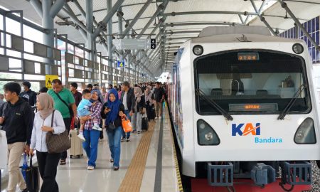 KA Srilelawangsa Tertemper Kendaraan di Perlintasan Resmi Terjaga Binjai, Perjalanan Kereta Tetap Aman. SUMBER : VRITIMES.COM