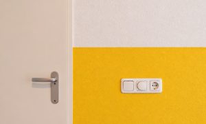 Tips Memilih Peralatan Elektronik yang Hemat Listrik agar Tagihan Bulanan Lebih Terkendali. SUMBER : VRITIMES.COM