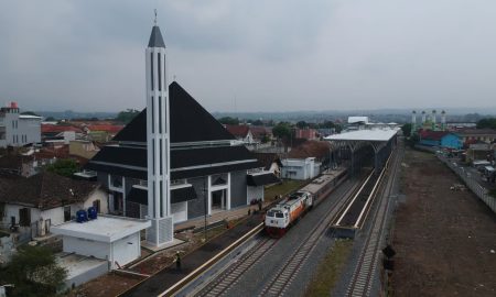 Tujuh Stasiun Daop 2 Bandung Jadi Simpul Mobilitas Yang Meningkatkan Pertumbuhan Ekonomi di Jabar. sumber : vritimes.com